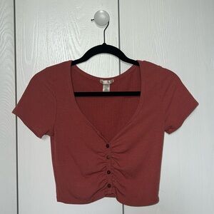 Medium pink crop top